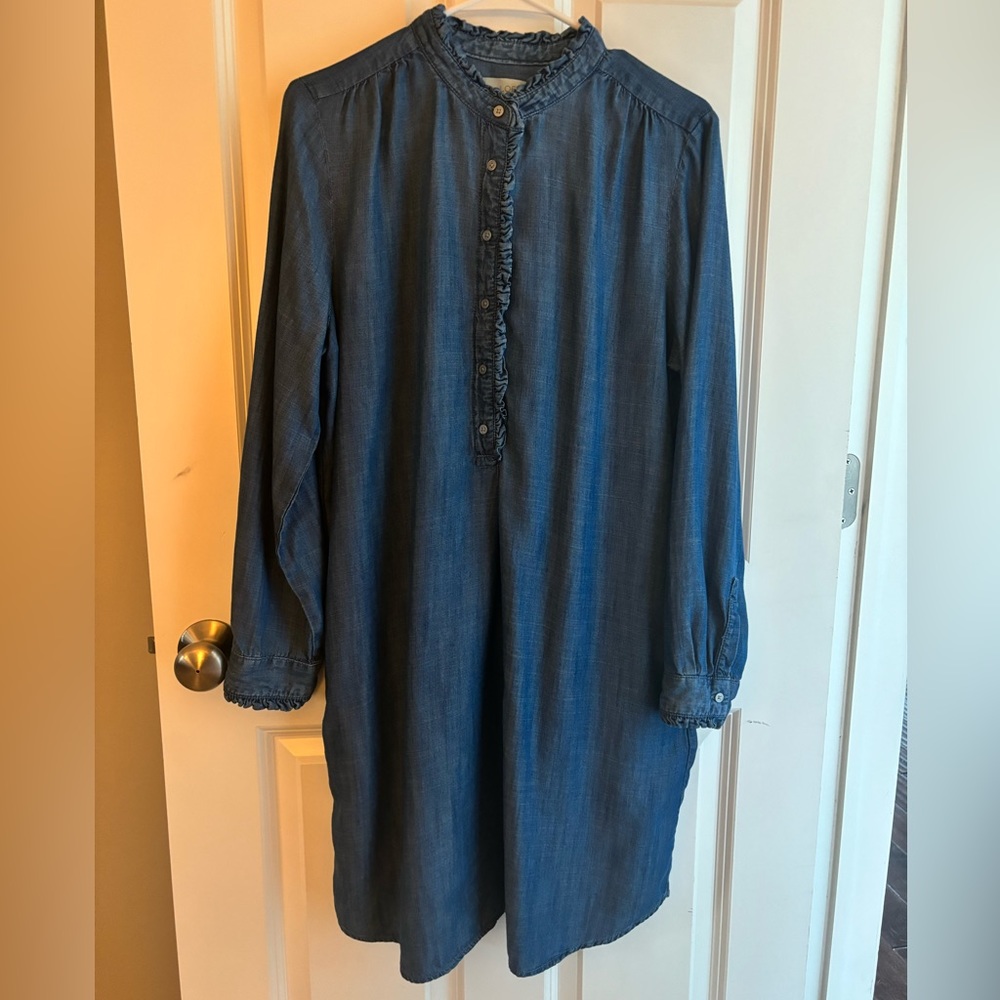 Ann Taylor Loft, cotton pseudo jean dress. Size Lg.